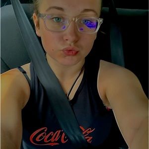 Meet your Posher, Tegan